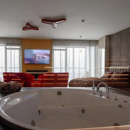 Sky Chocolate Jacuzzi Sauna 30 Floor Butas